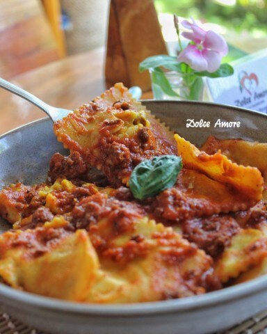 Ravioli di Zucca al Ragù
