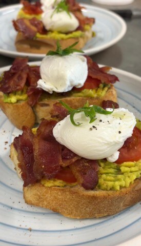 Avo Bacon Egg Toast