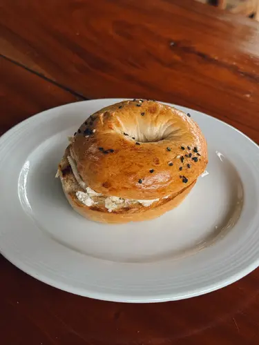 Bagel with Creamcheese 