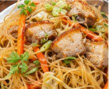 Bagnet Pancit Bihon (Pork Stir-Fry Noodles)